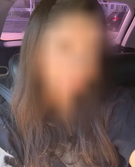 Amina, 28
