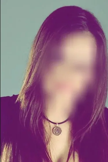Andrea, 31