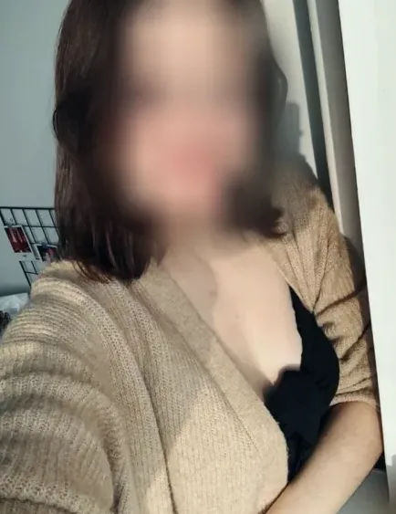 Angelika, 30