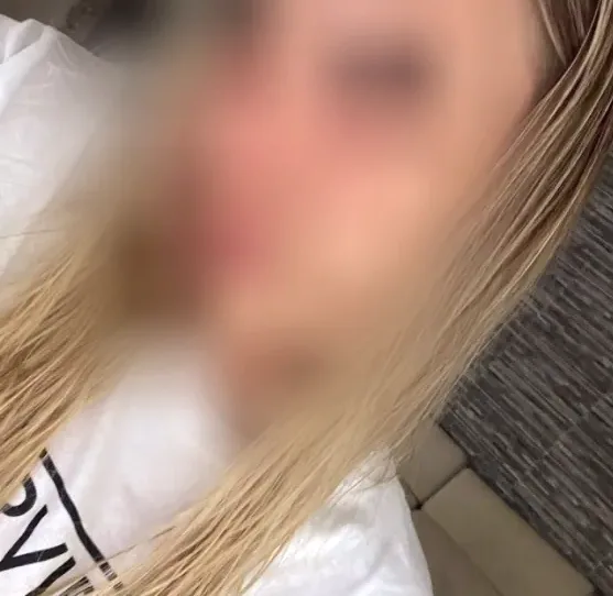 Corinna, 20