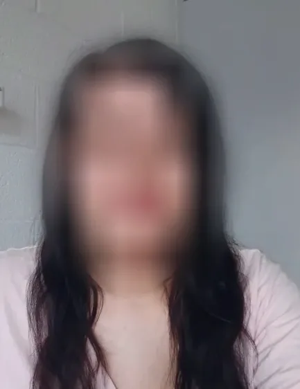 Dilara, 33