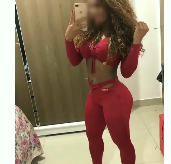 Eva, 31