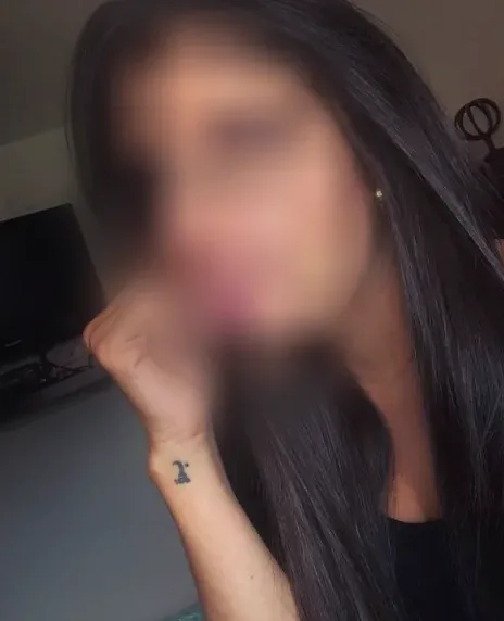 Ingrid, 34