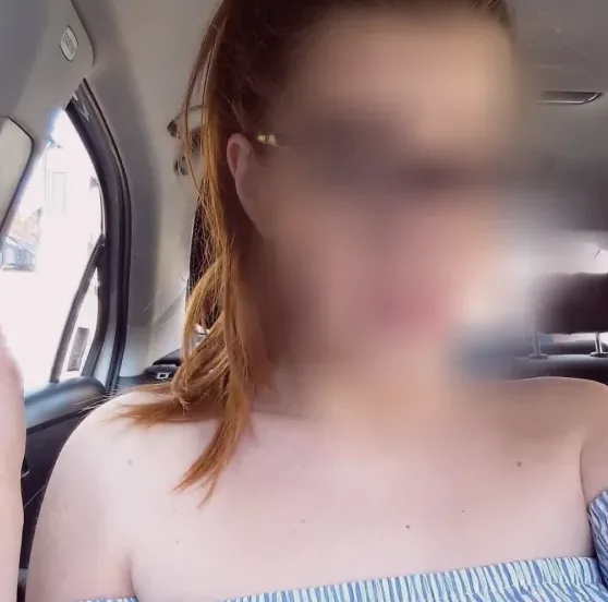 Jovana, 27