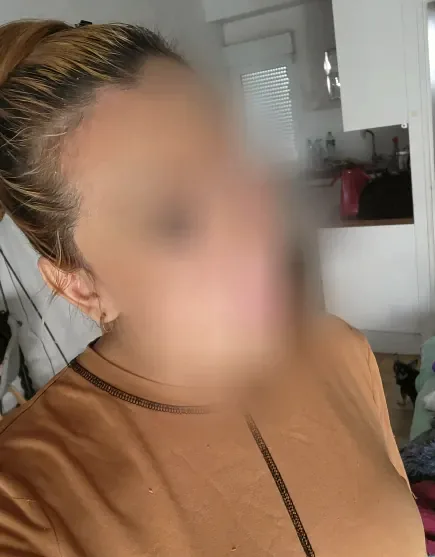 Melanie, 36
