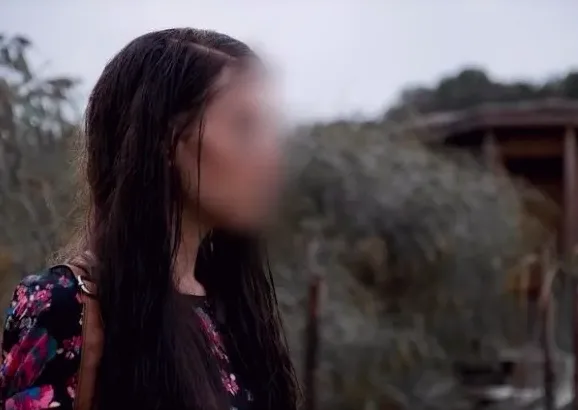 Sandra, 40