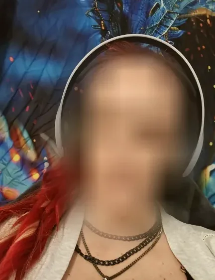 Sanja, 36