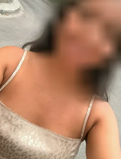 Selina, 37