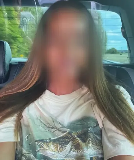 Sina, 39