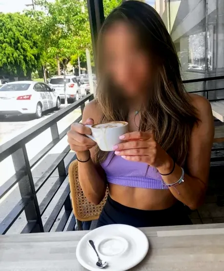 Valerie, 32